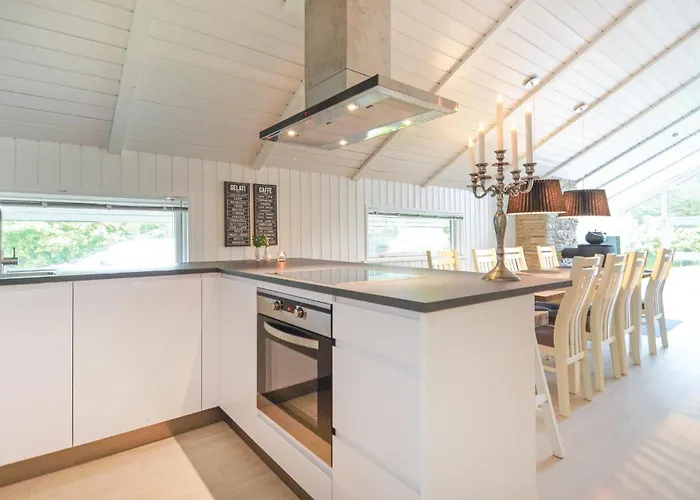 Feriehus Four-bedroom In Spøttrup